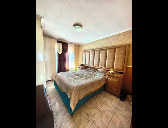 3 BEDROOM HOUSE FOR SALE IN SEBOKENG ZONE 3